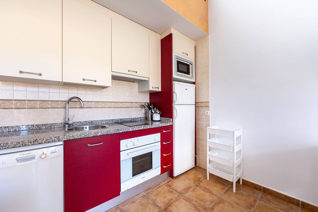 Casa de campo 'Violeta 2' com vista para a montanha, terraço privado e acesso Wi-Fi in Pozo de los Frailes, Níjar