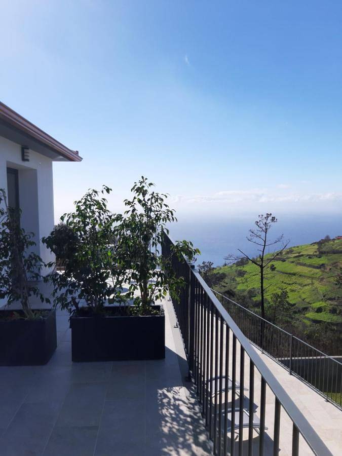 Double Room with Balcony and Sea View in Fajã da Ovelha, Madeira