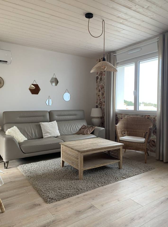 Gîte pour 4 personnes, avec terrasse et jardin à Barbâtre - 4