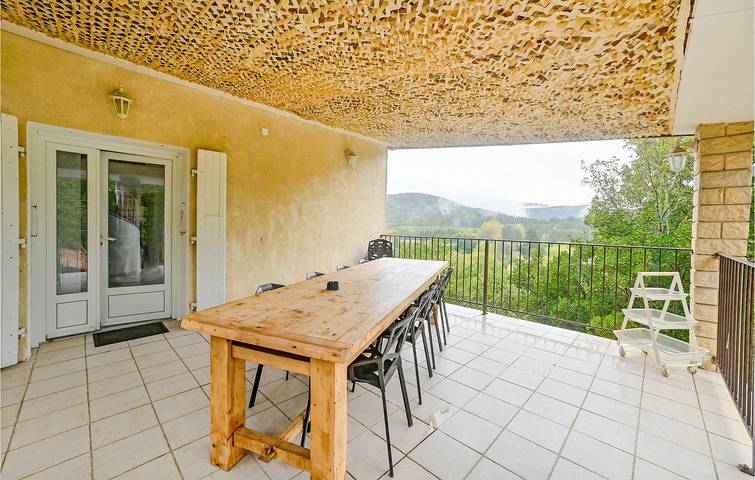 Gîte pour 12 personnes, avec piscine et terrasse à Vallon-Pont-d'Arc - 3