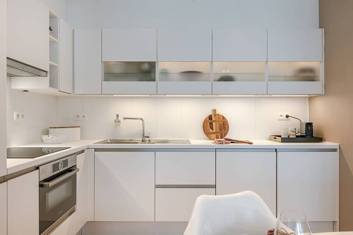 Ganze Wohnung, Waterfront retreat w/ beach access & balcony in Le Zoute, Knokke-Heist
