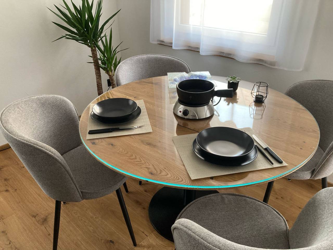 Ganze Wohnung, Casa Suvita _ Alpine Luxury Apartment in Mundaun, Obersaxen-Mundaun