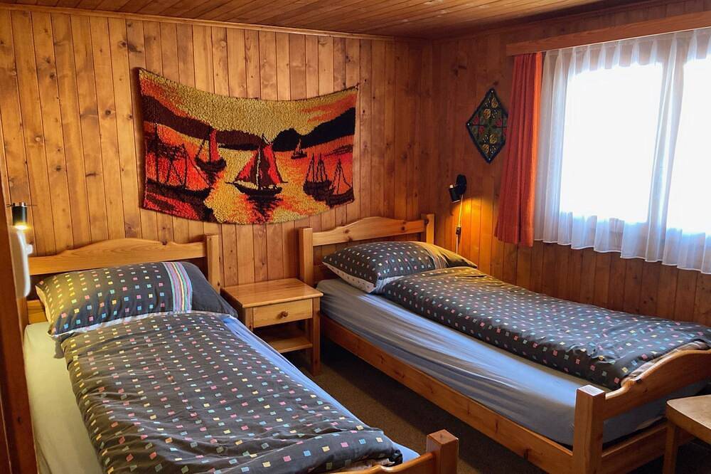 Appartement entier, Chalet Alphütte Appartement/Fewo, Dusche, Wc 4-Bettwohnung Erdgeschoss in Rosswald, Brig