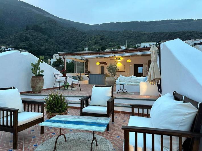 Chambre d’hôte pour 3 personnes, avec jardin et terrasse, animaux acceptés à Santa Marina Salina - 2