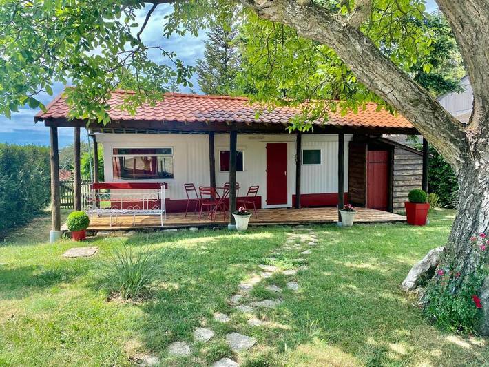 Gîte pour 2 personnes, avec Balcon et Terrasse ainsi que Jardin et Vue à Josnes