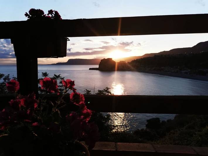 Location de vacances pour 4 personnes, avec balcon et vue, animaux acceptés à Scilla - 3