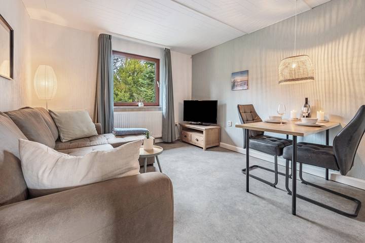Ganze Wohnung, Ferienwohnung 'Maxi' mit Gemeinschaftsterrasse, Gemeinschaftsgarten und Wi-Fi in Bad Sachsa, Harzvorland