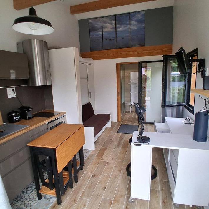 Appart’hôtel pour 2 personnes, avec Jacuzzi et Terrasse ainsi que Jardin et Vue