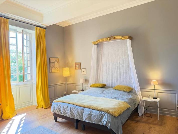 Chambre d’hôte pour 2 personnes, avec Terrasse et Jardin ainsi que Piscine et Vue