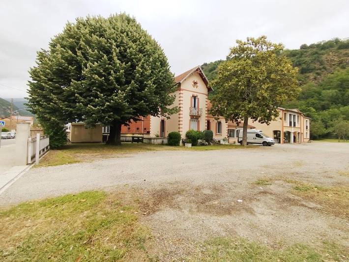 Maison de vacances pour 15 personnes, avec Balcon ainsi que Terrasse et Jardin à Tarascon-sur-Ariège