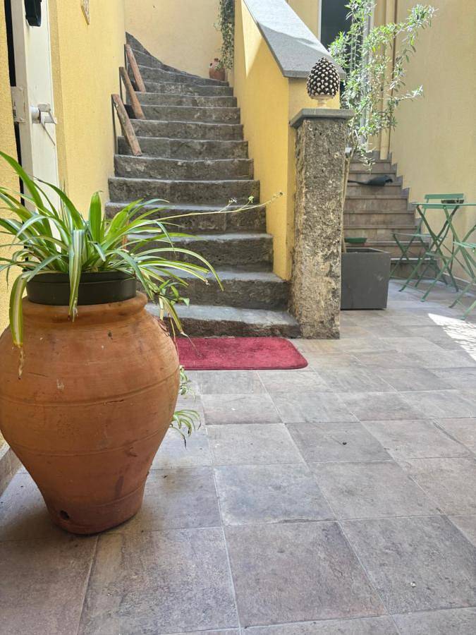 Gîte pour 2 personnes, avec Terrasse et Jardin à Adrano - 3