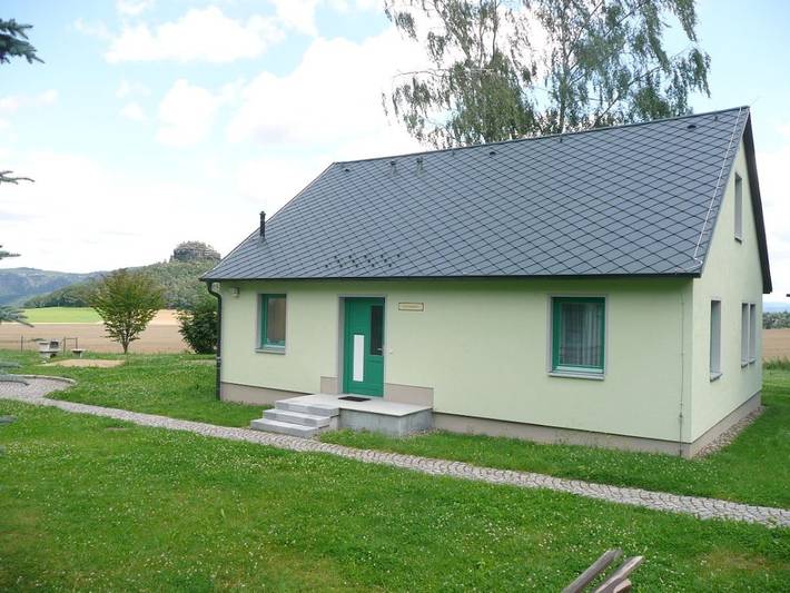 Ferienhaus für 4 Personen, mit Balkon und Garten in Reinhardtsdorf-Schöna