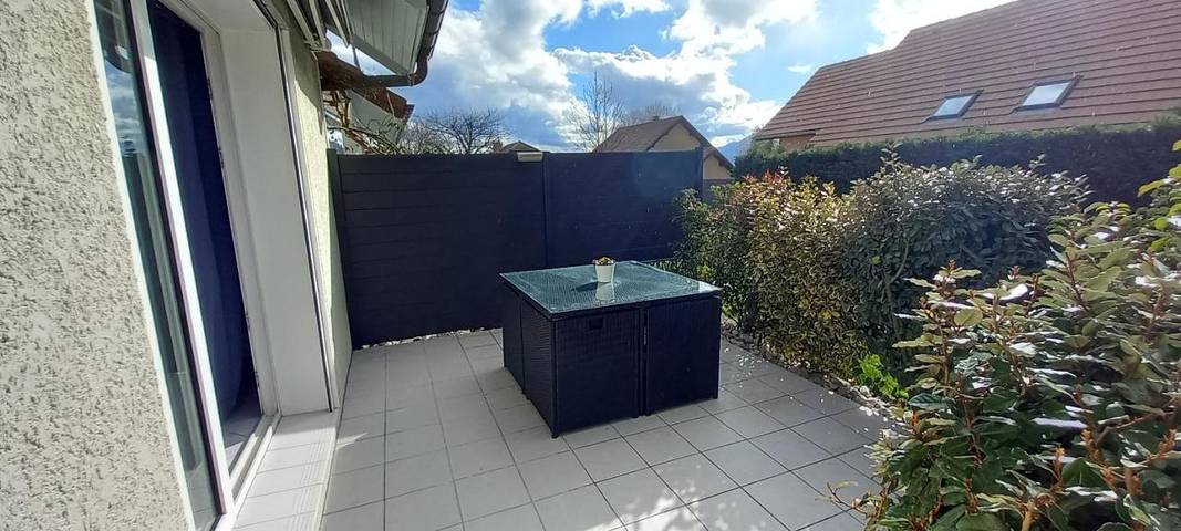 Gîte pour 2 personnes, avec terrasse et vue à Brison-Saint-Innocent - 4