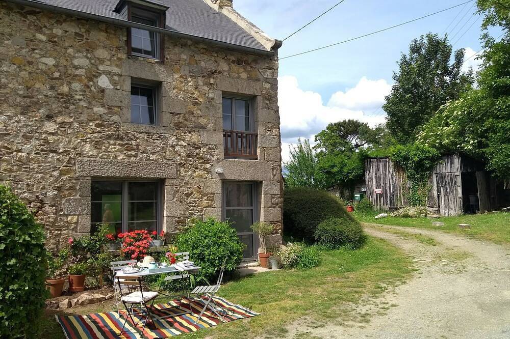 Charmant cottage en pierres  entièrement rénové en 2019 in Pleslin-Trigavou, Région de Dinan