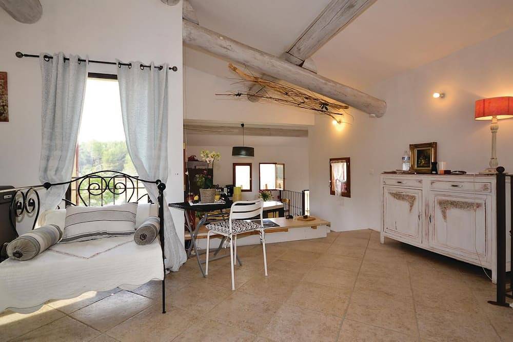 Impresionante casa de 2 dormitorios en. in APT, Parque natural regional del Luberon