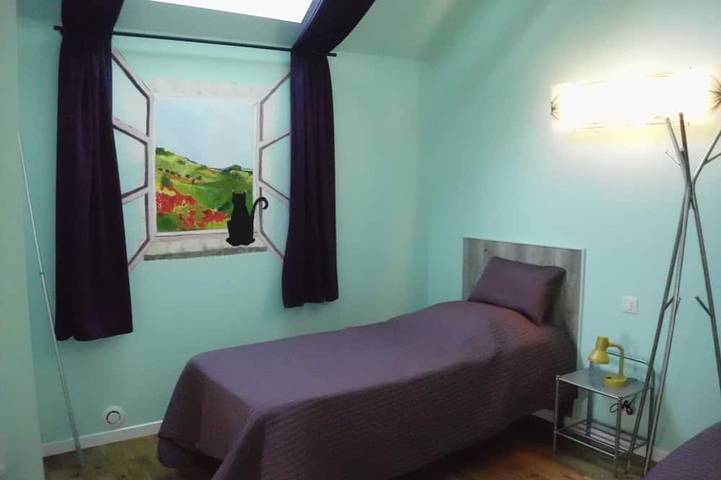 Location de vacances pour 12 personnes, avec jacuzzi ainsi que terrasse et jardin à Lerné - 4