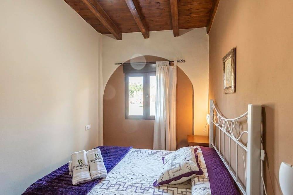 Laurel Y Romero Nigüelas by Ruralidays in Nigüelas, Granada Province