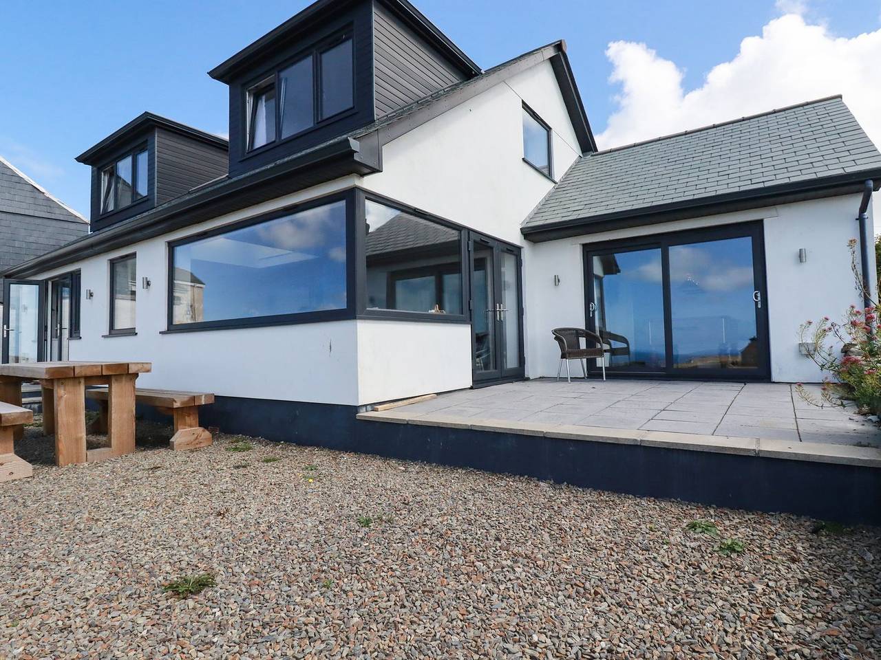 Camelot in Tintagel, Pentire Point - Widemouth