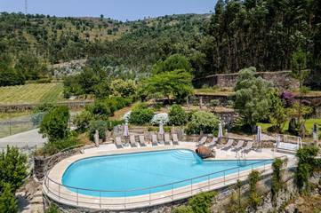 Maison d’hôte pour 28 personnes, avec piscine ainsi que terrasse et jardin dans Barroselas