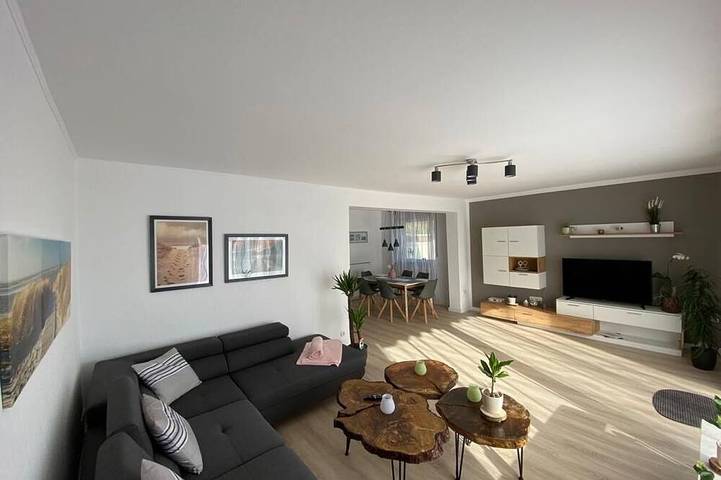 Ferienhaus für 8 Personen, mit Balkon und Garten - 1