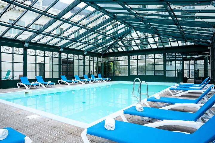 Gîte pour 4 personnes, avec Balcon et Piscine dans Casino de Trouville