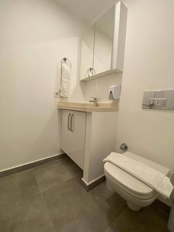 Gîte pour 3 personnes, avec vue et piscine ainsi que vue sur le lac et jardin à Bodrum - 4