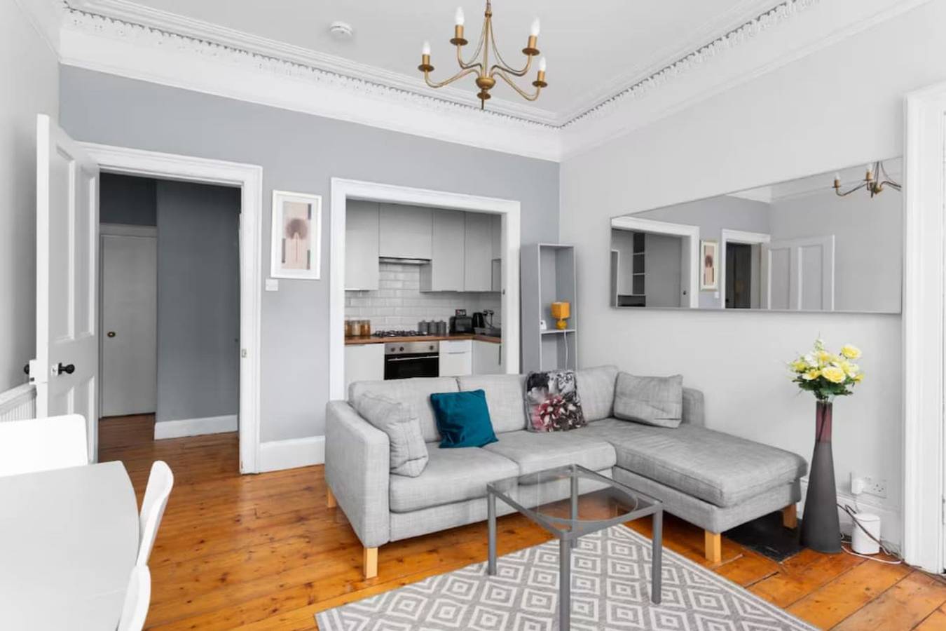 Apartamento entero, First Floor-2 Bedroom Apartment in Leith, Edimburgo