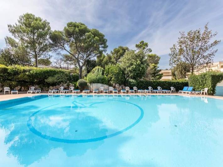 Gîte pour 5 personnes, avec terrasse et piscine, adapté aux familles dans Port Santa-Lucia