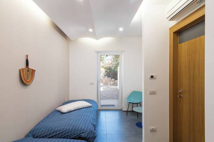 Splendida villa indipendente per 11 persone con piscina, A/C, WIFI e terrazza in Itri, Provincia di Latina