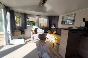 Camping für 6 Personen, mit Terrasse, mit Haustier am Doubs