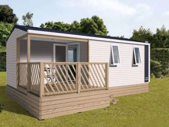 Camping pour 4 personnes, avec terrasse et piscine, animaux acceptés
