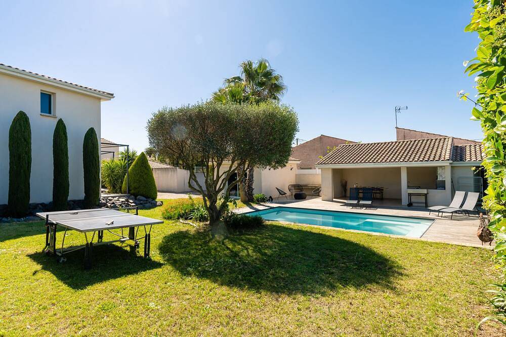 Villa Araspau-Villa-Ensuite in Bessan, Côte d'Améthyste