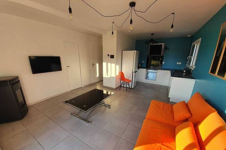 Location de vacances pour 4 personnes, avec terrasse et jardin à Tourville-la-Chapelle