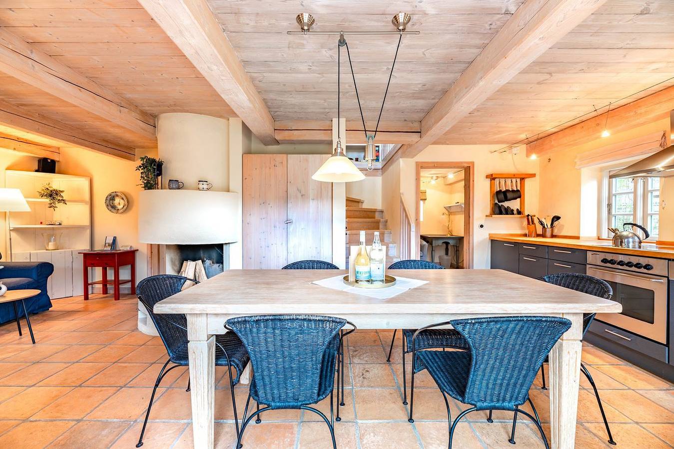 Ganze Wohnung, Apartment am Strand mit Parkplatz, TV und WiFi - 2 km zum Strand in Klintum, Oldsum