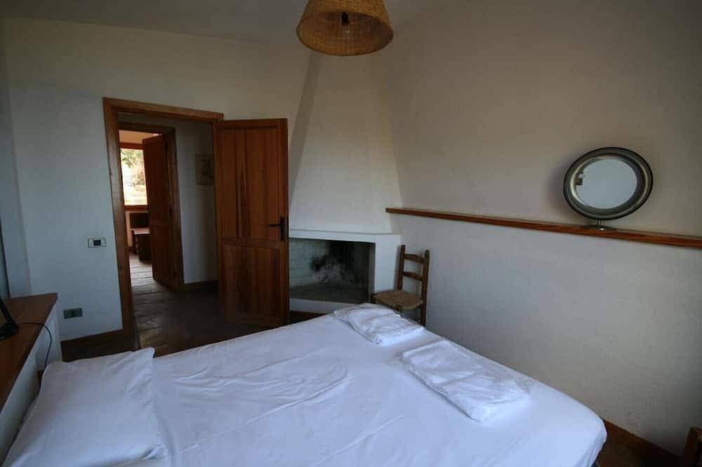 Private villa with sea view in Sardinia in Geremeas, Torre delle Stelle