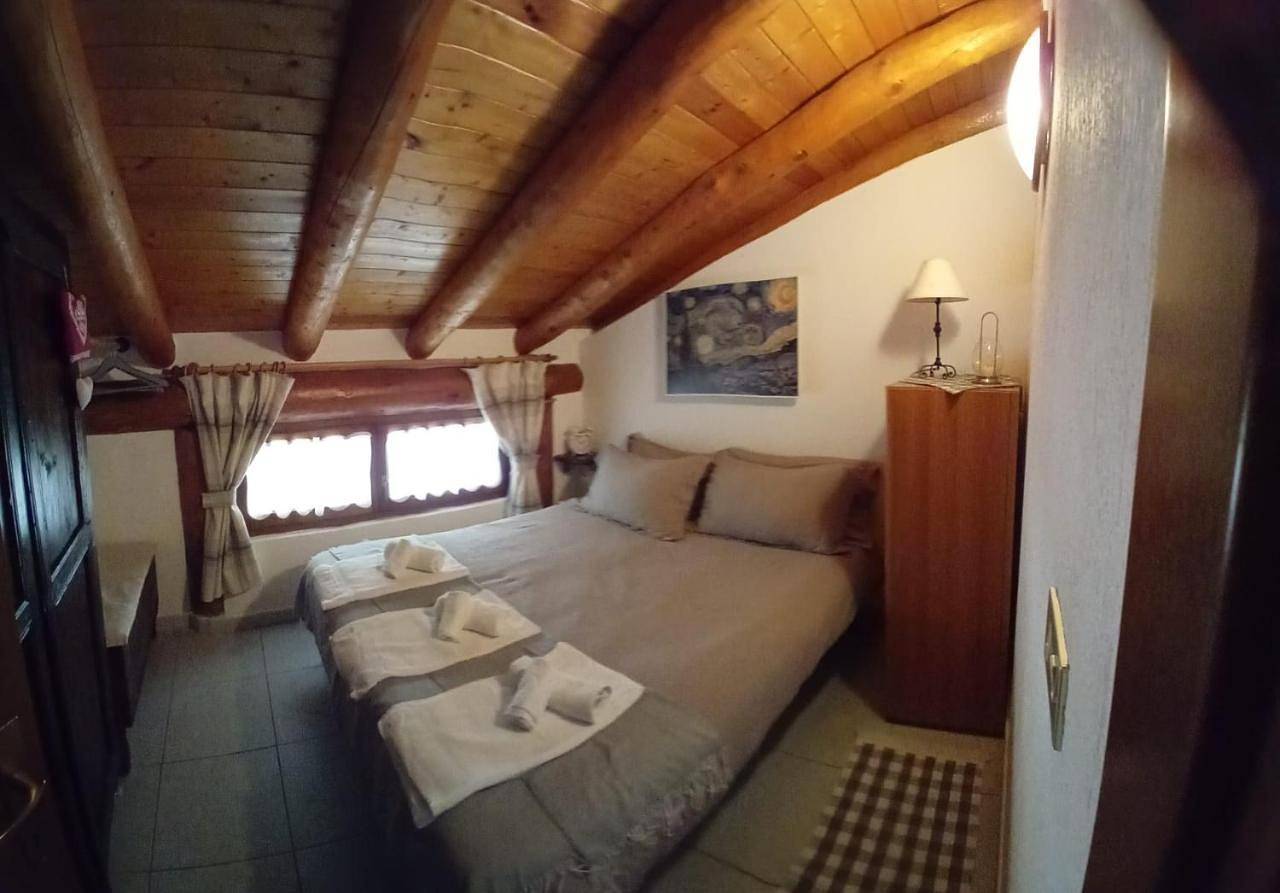 Appartement entier, Appartamento incantevole con vista sulla vallata in Corgnolaz, Chamois
