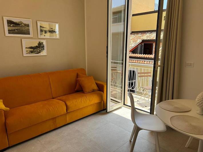 Maison d’hôte pour 4 personnes, avec vue et balcon à Giardini-Naxos