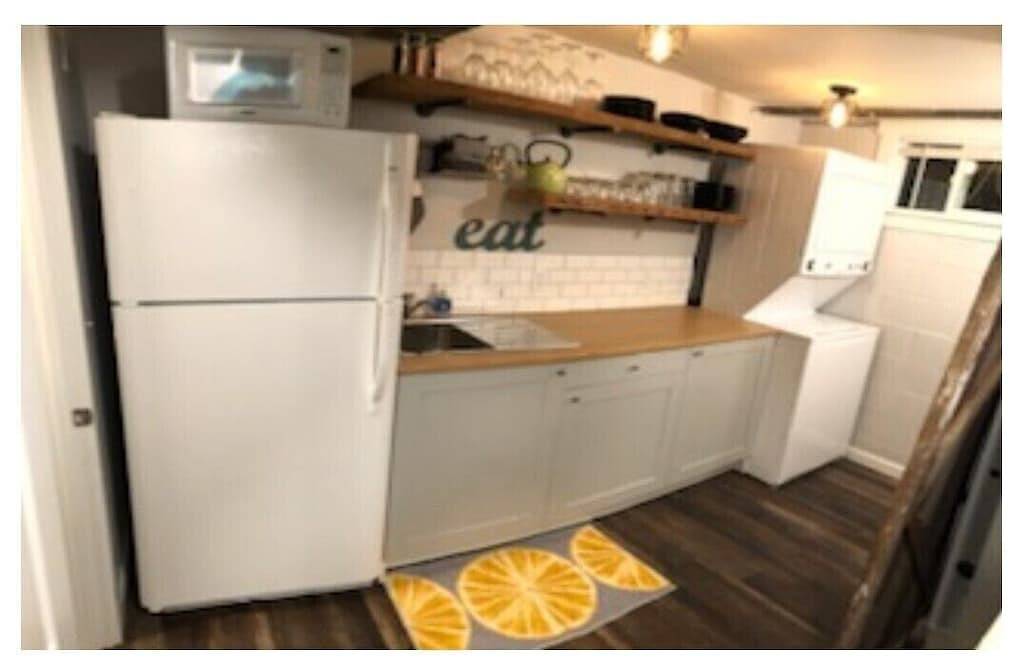 Die Suite bietet Ihnen den Komfort eines Zuhauses mit detaillierten warmen Details. in Tigard, Washington County (OR)