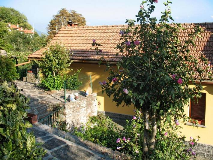 Ferienhaus für 4 Personen, mit Balkon und Terrasse