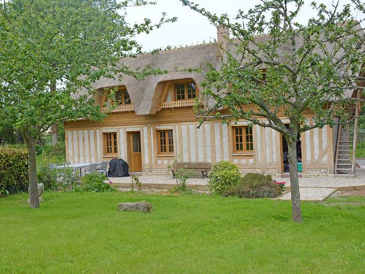 Gîte pour 8 personnes, avec terrasse et jardin à Saint-Martin-aux-Buneaux