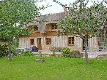 Gîte pour 8 personnes, avec jardin et terrasse à Saint-Martin-aux-Buneaux