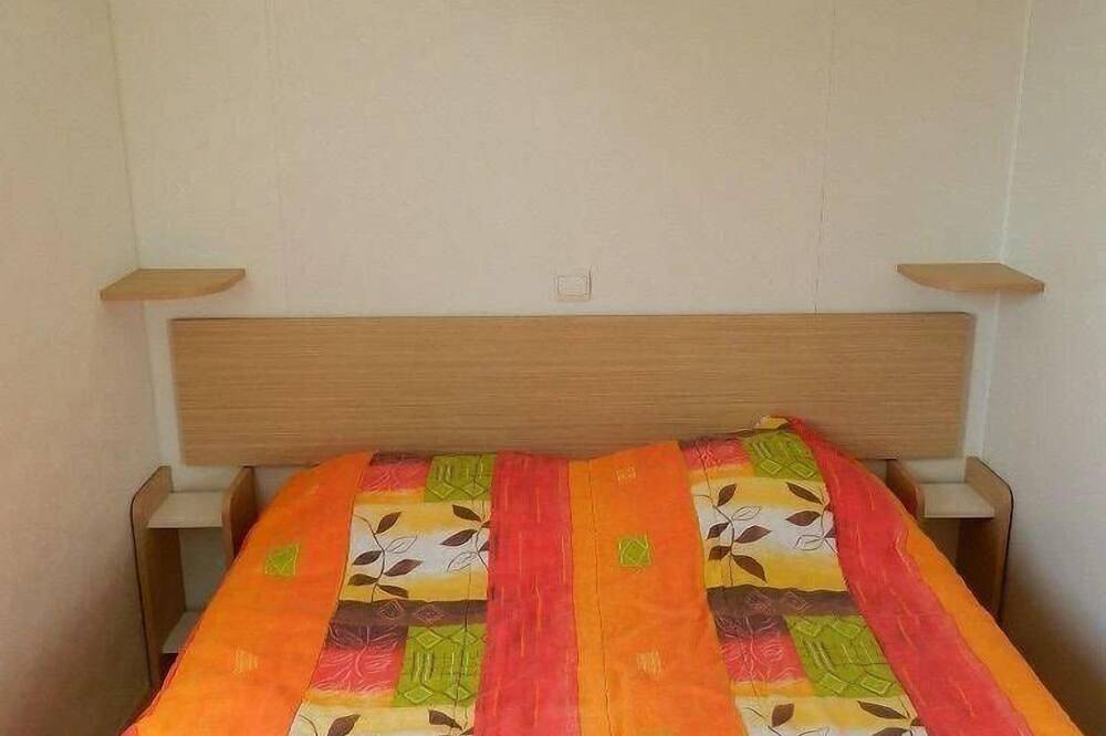 Zecamping 4* parc aquatique animations locatif Tv Bbq 30m2 4 pers in Challans, Valle del Loira