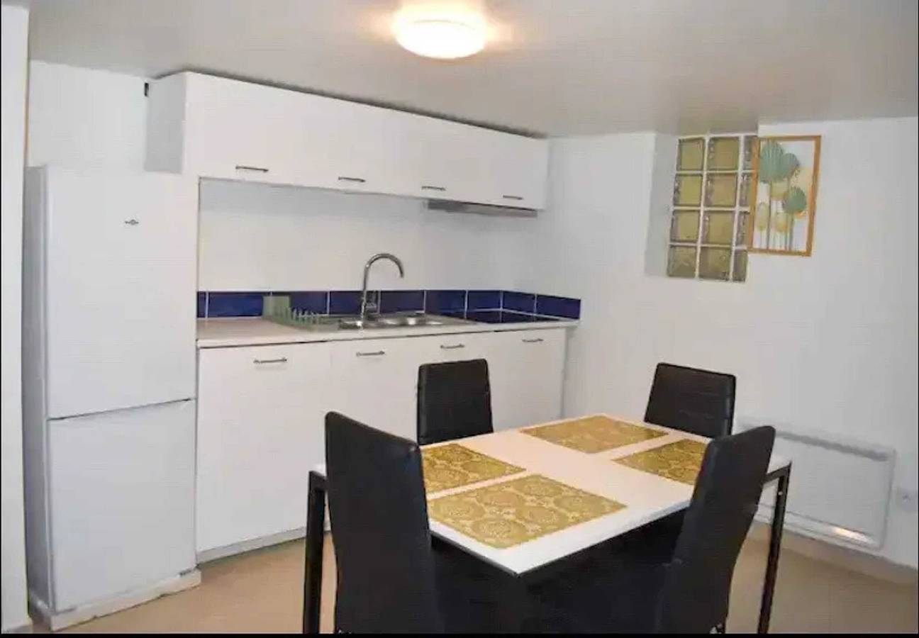 Apartamento entero, Acogedor apartamento en Arnouville - 34 m² con vista al jardín in Valle del Oise