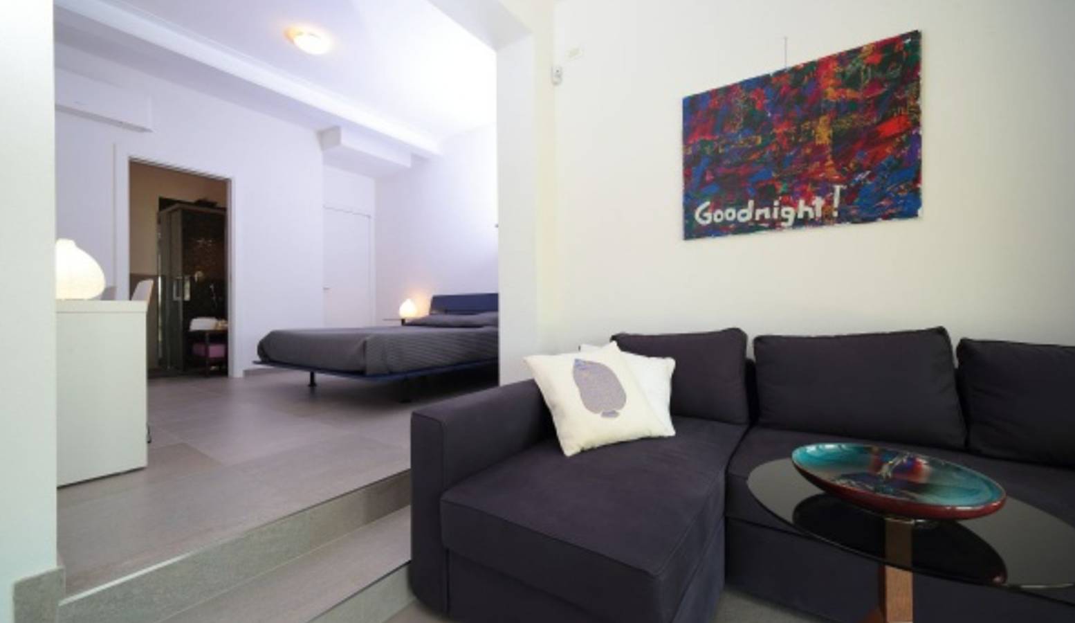 Bed and Breakfast Loggia degli Artisti 'Deluxe Room One' with shared pool and air conditioning in Palazzolo dello Stella, Udine Province