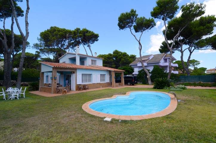 Casa rural para 10 personas, con Terraza y Jardín en Pals - 2