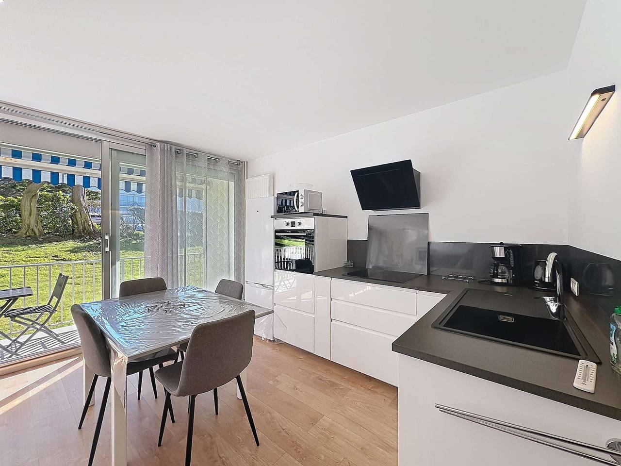 Appartement entier, Appartement rénové 2P à Quiberon, près de la plage in Quiberon, Côte des Mégalithes