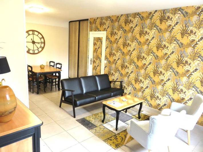 Location de vacances pour 2 personnes, avec jardin ainsi que terrasse et vue à Clécy - 4