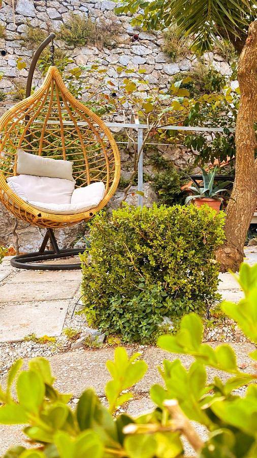 Location de vacances pour 2 personnes, avec vue et piscine ainsi que jardin et terrasse à Agerola - 2