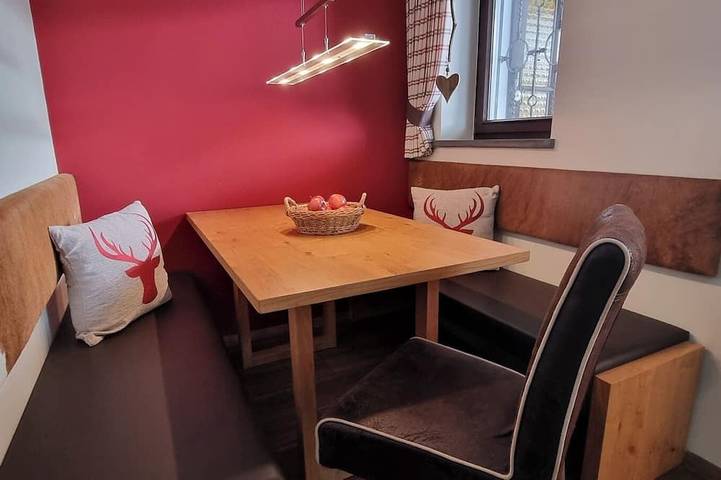 Ferienwohnung für 4 Personen, mit Garten und Sauna, mit Haustier in Reutte