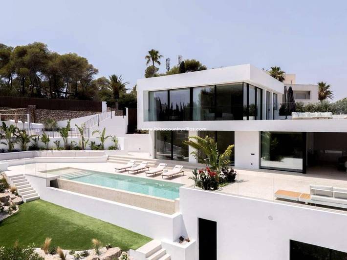 Location de vacances pour 10 personnes, avec piscine ainsi que jacuzzi et terrasse à Roca Llisa